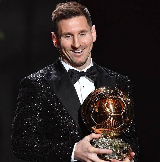 巴塞罗那逆袭晋级，梅西领衔势不可挡