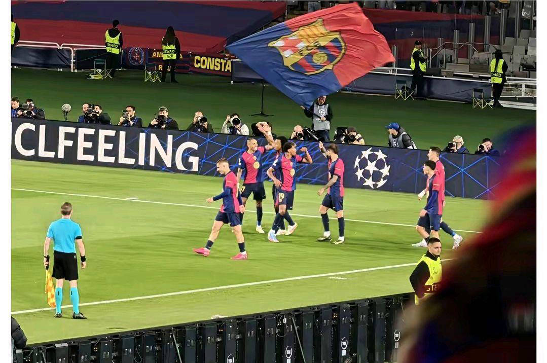 巴塞罗那主场球迷壮观场面震撼