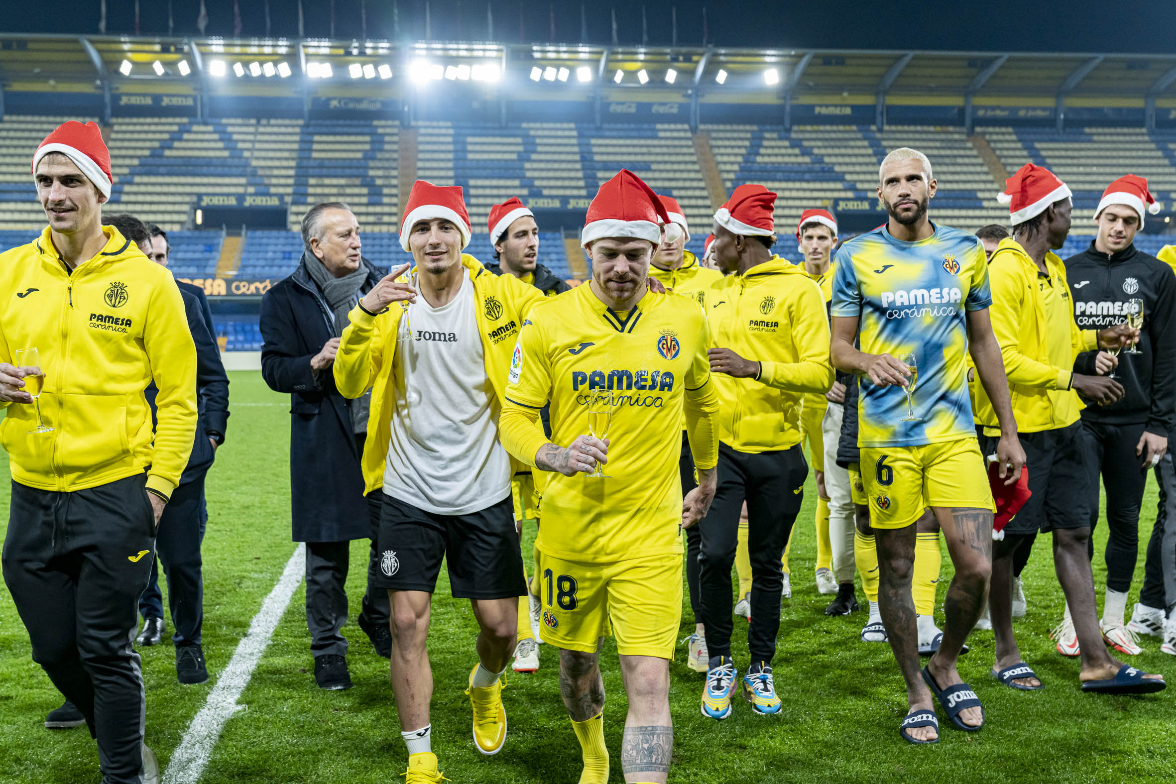 包含苏州主场小胜贵州智诚—主场取胜摆脱颓势士气崛起的词条