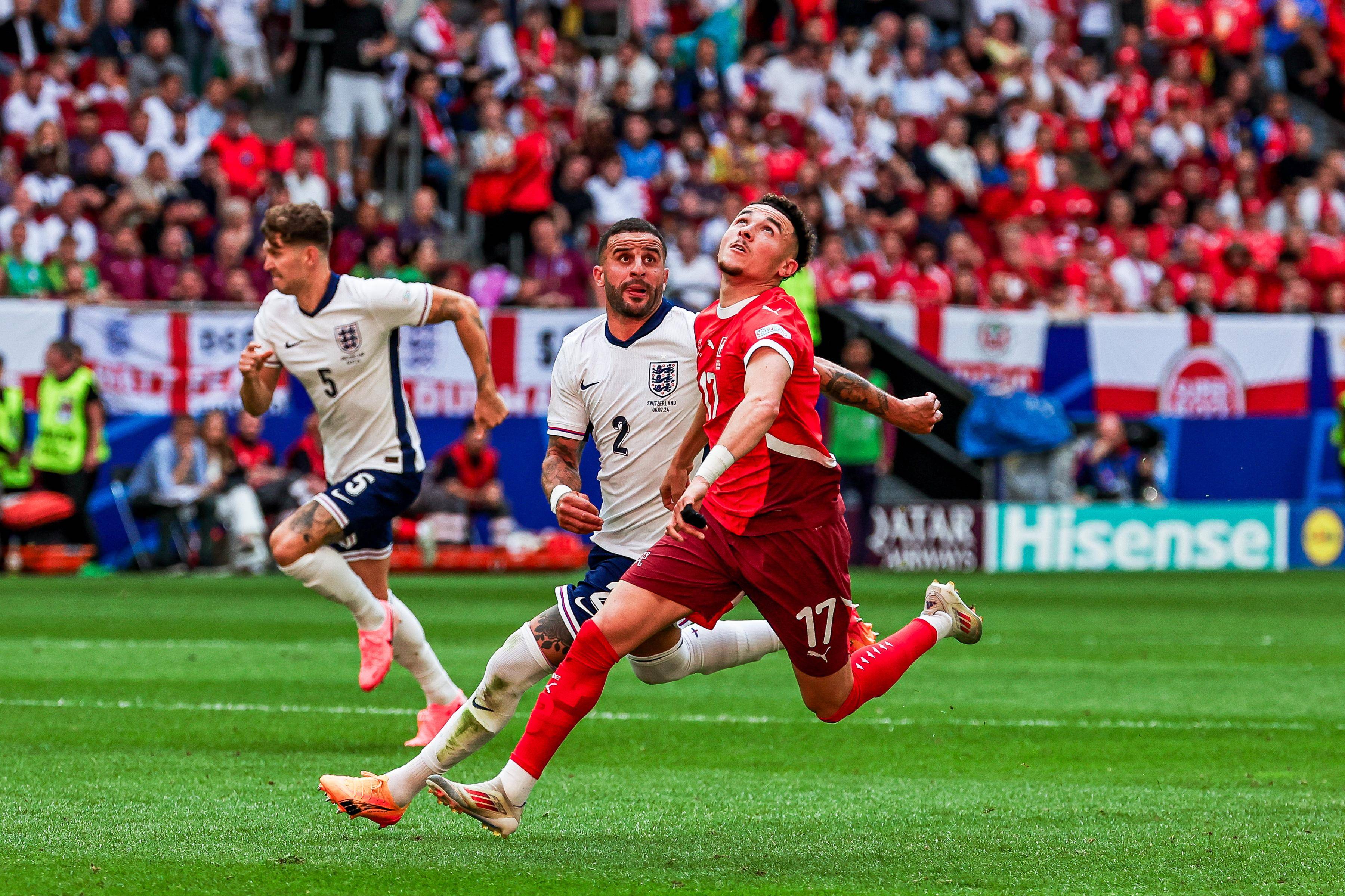 关于荷兰豪取连胜，轻松晋级欧洲杯强的信息