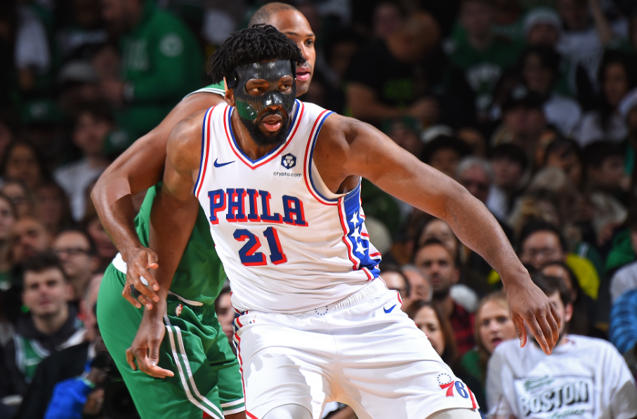 关于分狂砍！恩比德率人大胜篮网，创下生涯新高的信息