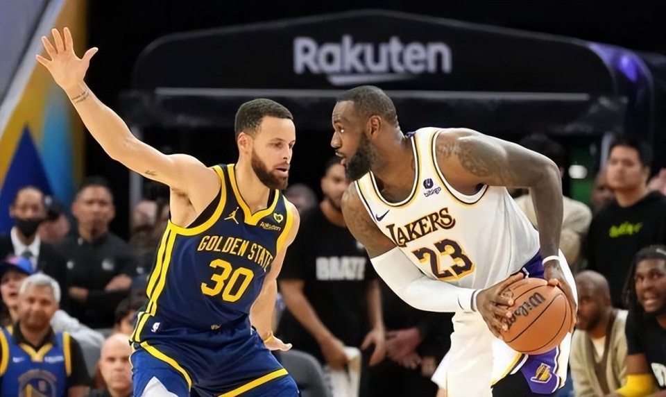 塔图姆连续十五场比赛得分超过比分优势明显，勇士挑战极限！的简单介绍