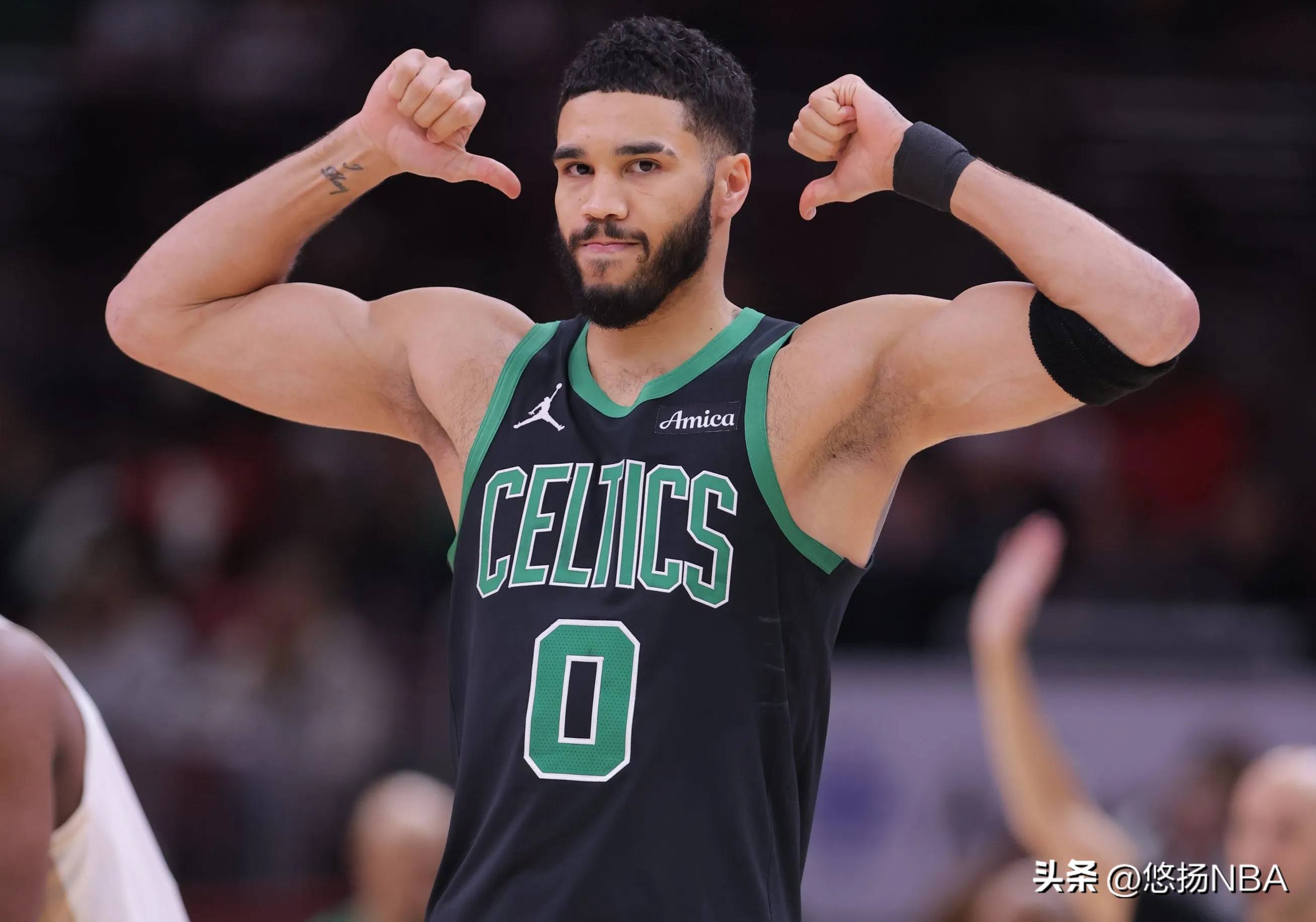 关于塔图姆连续十场比赛得分超过出色防守，快船挑战极限！的信息