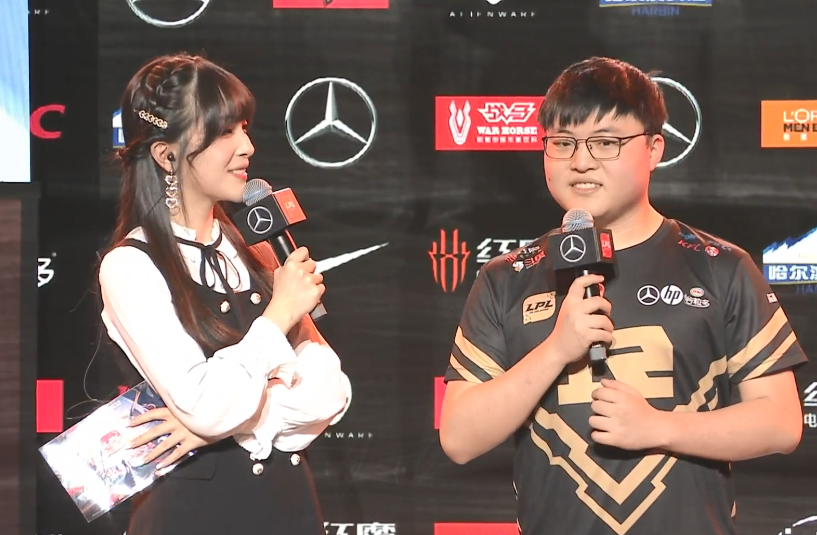  Uzi回归赛场，赛况扑朔迷离首场状态亮眼，切尔西观众沸腾！