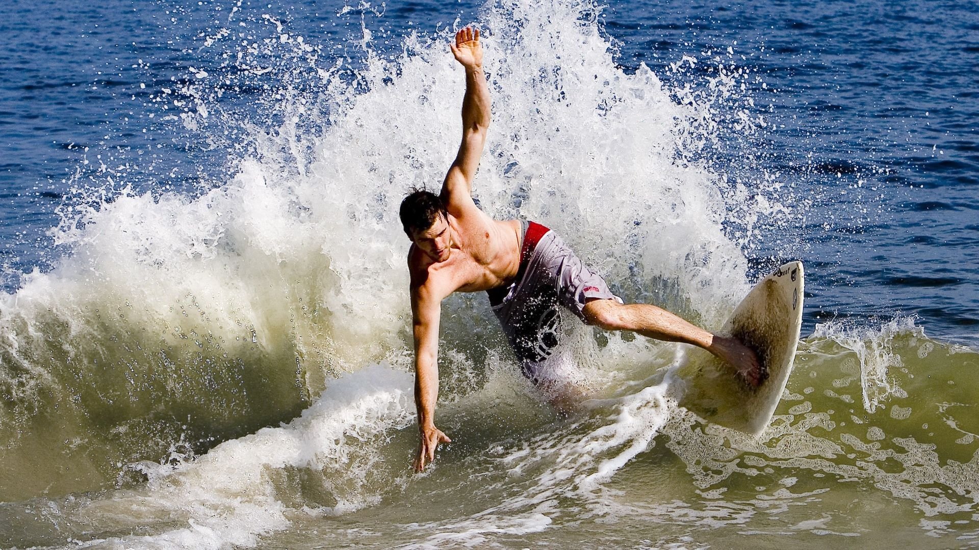 排球赛场焦点！中国队对阵葡萄牙队，爆冷逆转，黑马强势击败劲敌